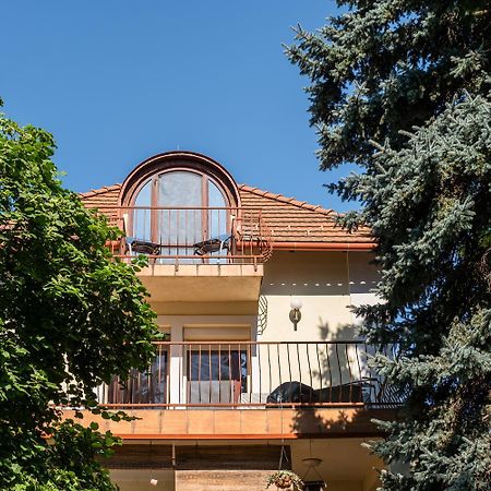 Tanczos Vendeghaz Apartment Balatonalmadi Luaran gambar