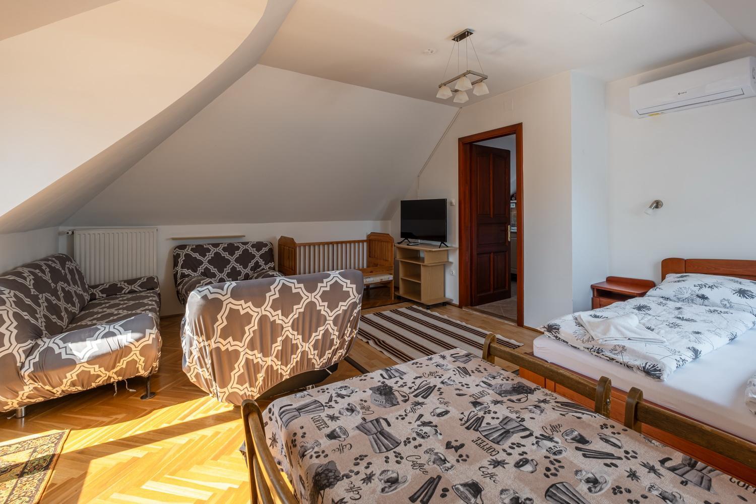 Tanczos Vendeghaz Apartment Balatonalmadi Bilik gambar